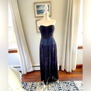 Urban Outfitters Silence + Noise strapless dress size 4 EUC